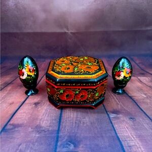 Vintage Hand-painted Traditional Khokhloma Lacquer Box with set of eggs